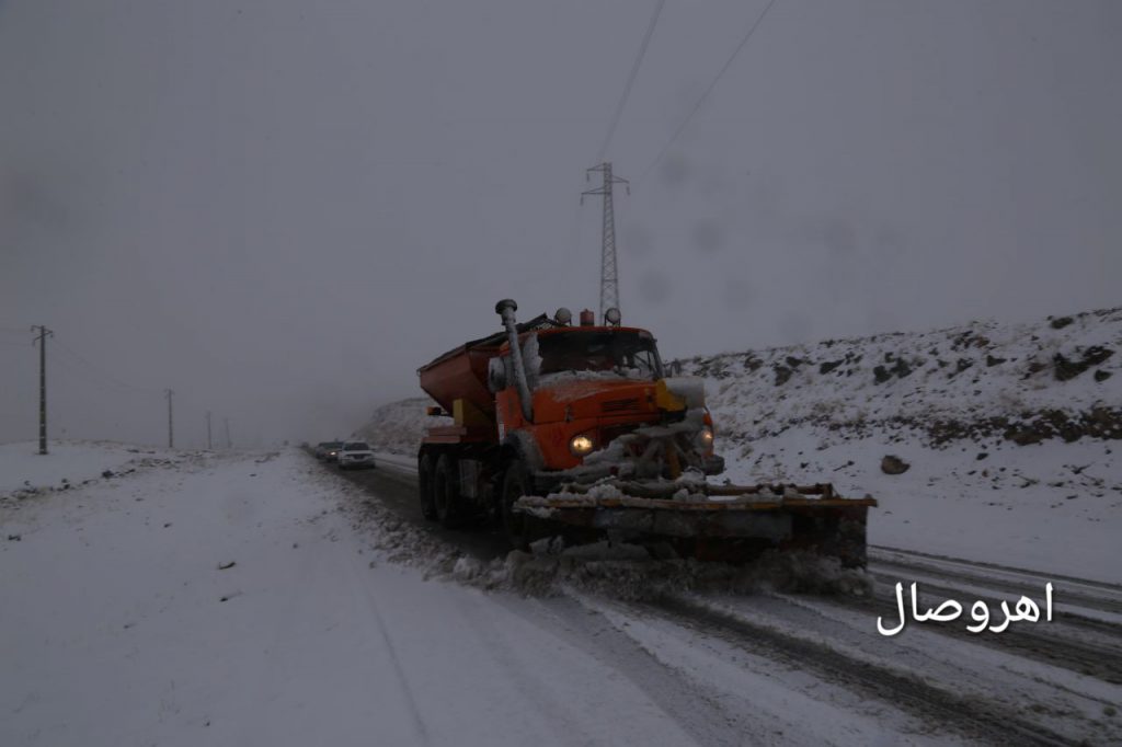گزارش تصویری از/ وضعیت برفی جاده اهر_ ورزقان