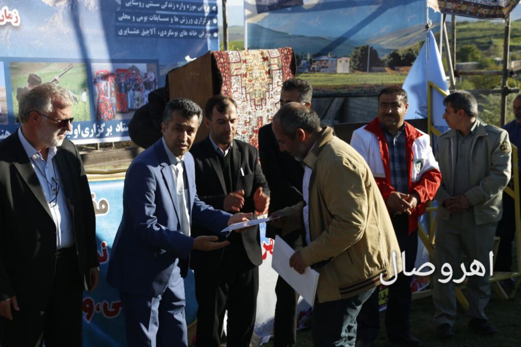 گزارش تصویری از:  اولین جشنواره فرهنگی، ورزشی و گردشگری در منطقه #شیور اهر(۱)