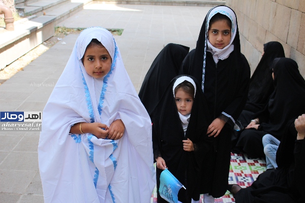 تجمع صیانت از حریم خانواده به مناسبت روز حجاب و عفاف در پارک شیخ شهاب الدین (۲)