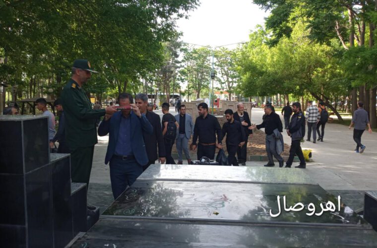 عزیمت بیش از ۱۲۰ زائر اهری به مرقد امام خمینی(ره)+ عکس