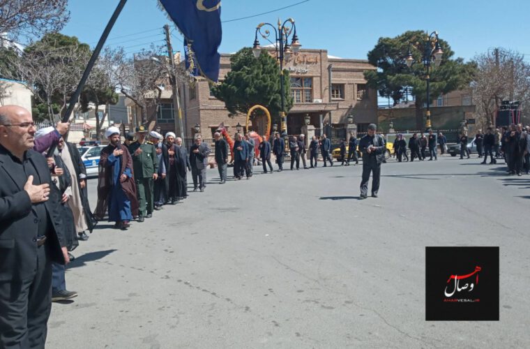 گزارش تصویری از: مراسم عزاداری خیابانی هیئت های حسینی و مذهبی در سوگ امام اول شیعیان در اهر